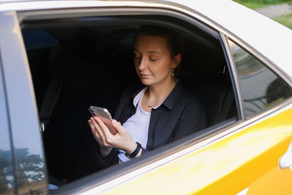 Taxi aéroport Lyon saint Exupéry : un service de qualité 24/7
